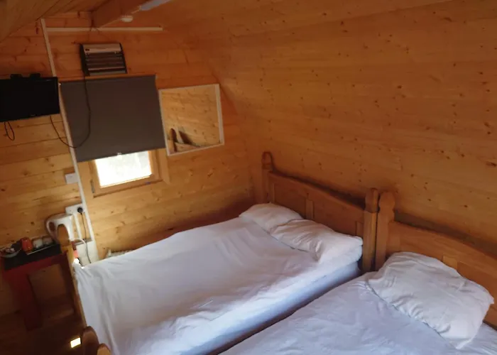 Macdonald Cabins