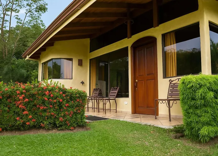 3 star hotels Arenal Volcano Inn