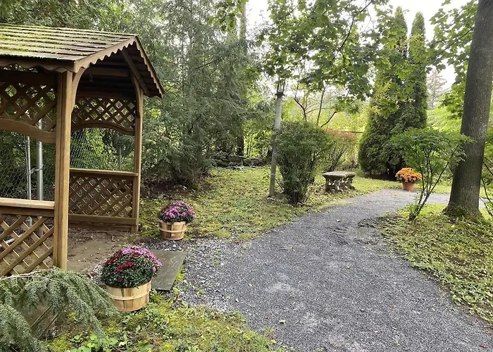 Champlain Valley New England Chalet