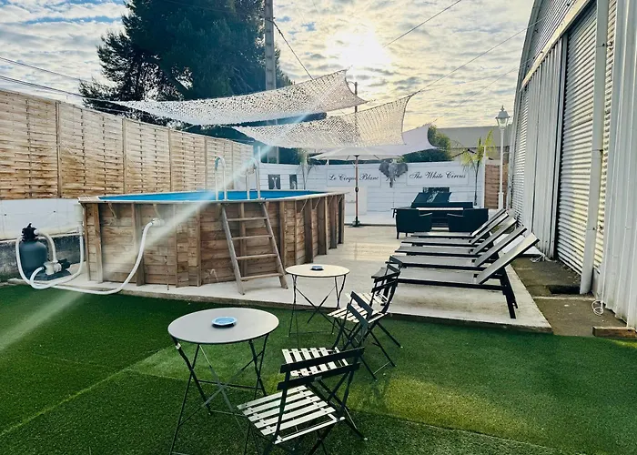 Bungalow Avec Piscine