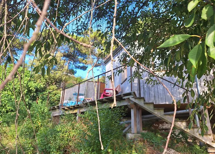 Chalet, calme, absolu, superbe vue, et piscine (en été)