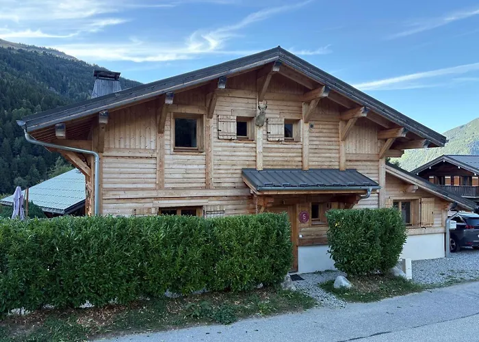 Individual Chalet For Up To 12 People Maximum