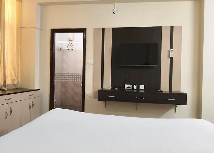 Pension Guide Hitech Shilparamam Guest House