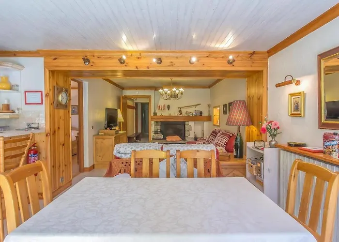 Authentic Méribel Chalet with Direct Slope Access