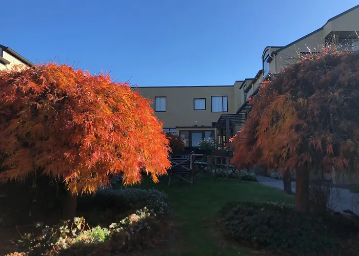 Garden Court Suites & Apartments