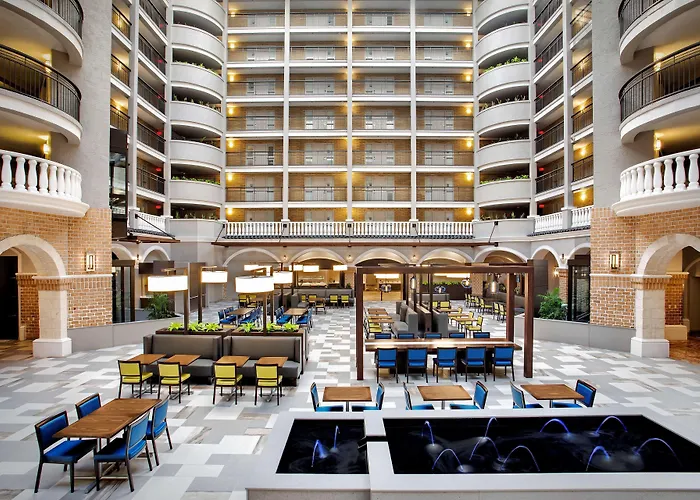 Hotels with tennis Embassy Suites By Hilton Orlando International Drive Convention Center