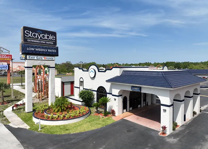Dog friendly hotels Stayable Kissimmee West
