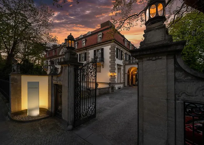 Schlosshotel