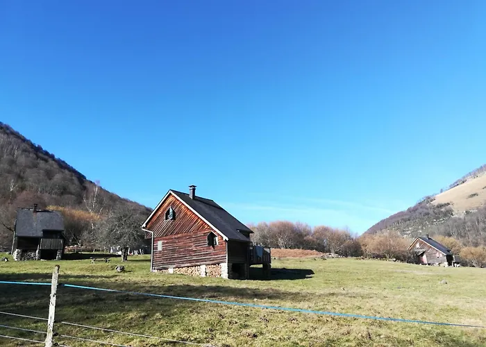Les chalets de la forêt d'Issaux