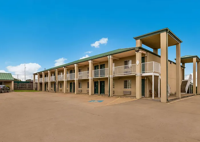 Motel: Econo Lodge Bartlesville Hwy 75