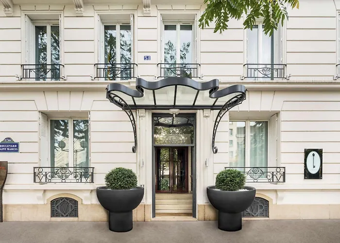 Pets Allowed Hotel Best Western Plus La Demeure