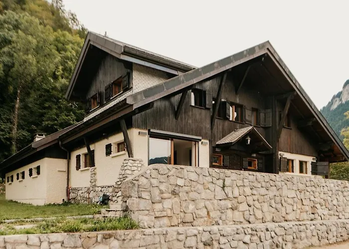 Chalet Kaz - Haute Savoie - 6 Chambres 12 Couchages