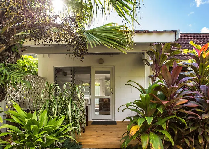 Cheap hotels Black Pearl Beach Side Apartments