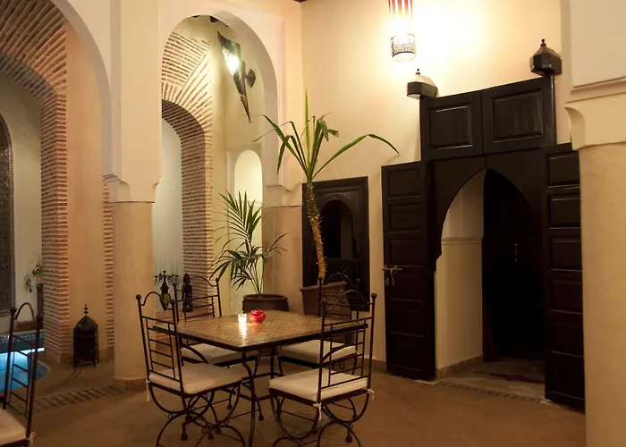 Riad Les Trois Palmiers El Bacha