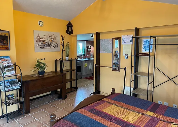 Le Petit Chalet De Sylviane