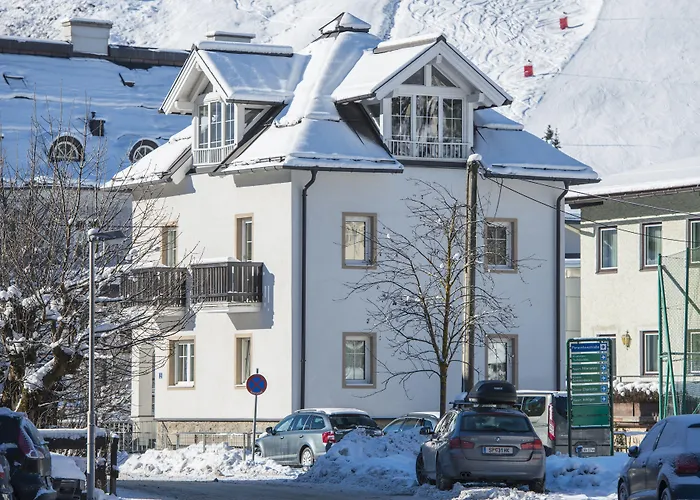Chalet Embacher By Alpentravel