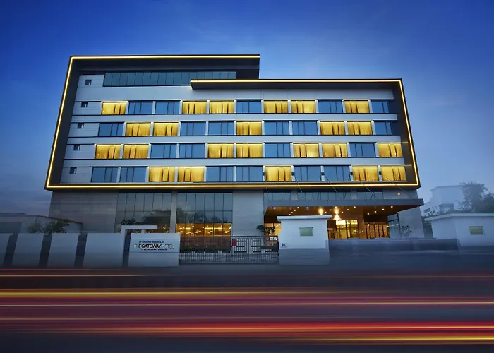 Vivanta It Expressway Omr