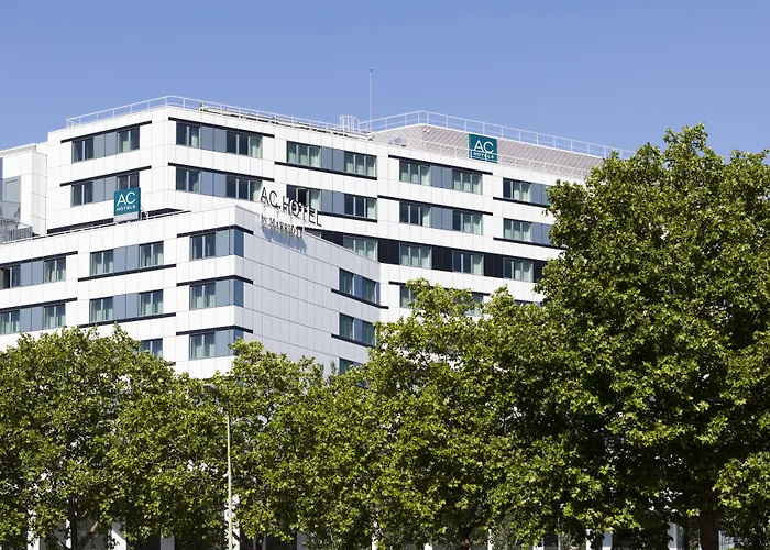 Ac Porte Maillot By Marriott