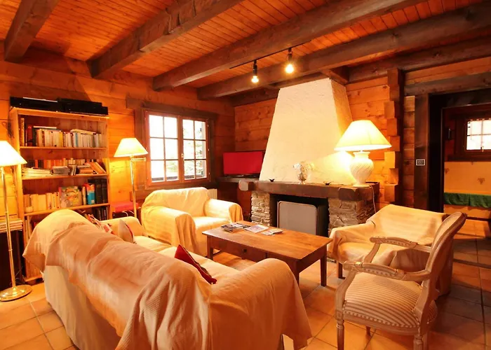 Chalet 4 chambres sur pistes débutants avec balcon et parking, à 350m des commerces - FR-1-572-196
