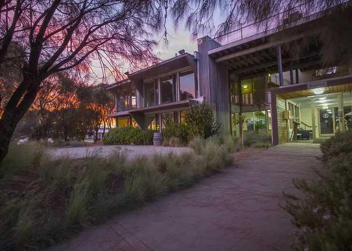 The Hostels Yha Apollo Bay Eco