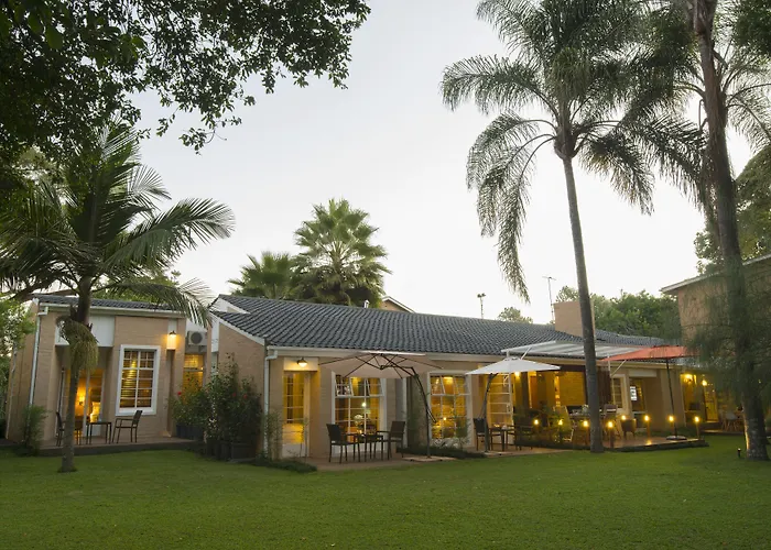 Guest house: Sandalwood Lodge