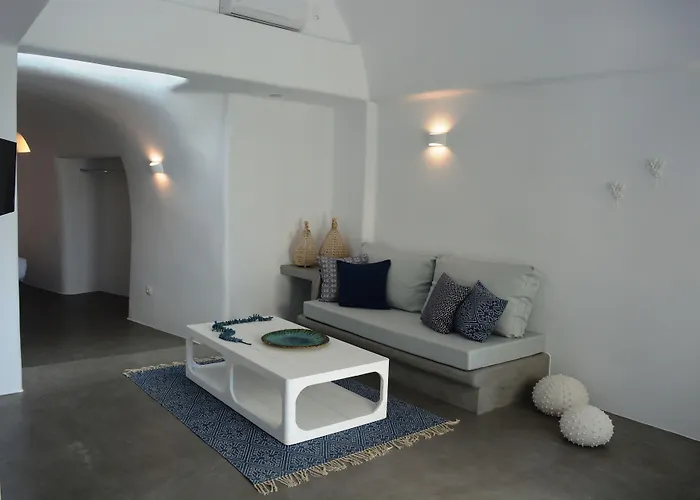 Elysian Santorini
