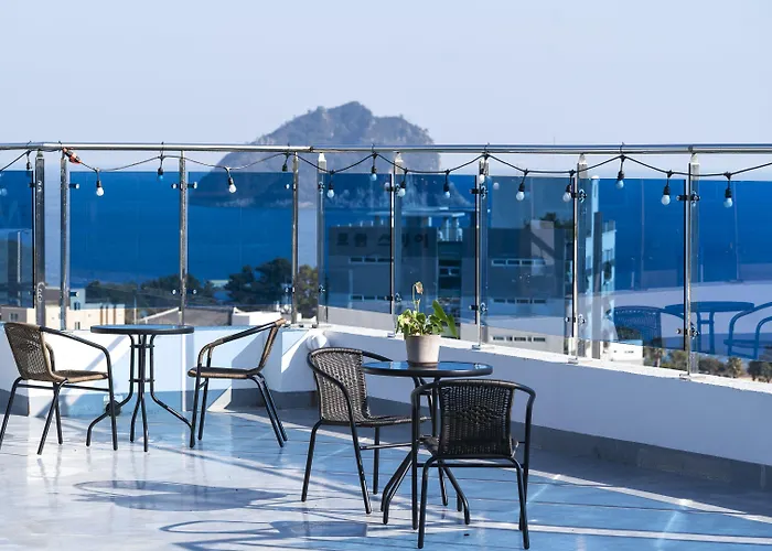 Family Hotel: Hotel Run