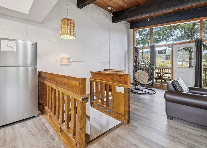 Hickory Hideaway W Hot Tub By Property Valet