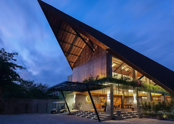 Spa Hotels Resorts Kayumas Seminyak Resort