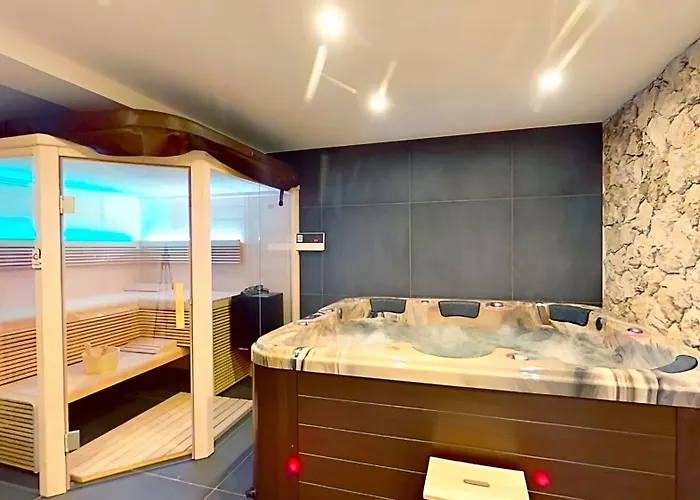 Casa-Le Cherk Chalet 300M2 Jacuzzi Sauna Vars