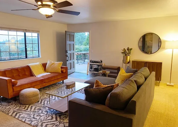 Cozy Cabin Near Yosemite & Bass Lake, Breathtaking Views & Private Hot Tub, Bbq, Nature Getaway