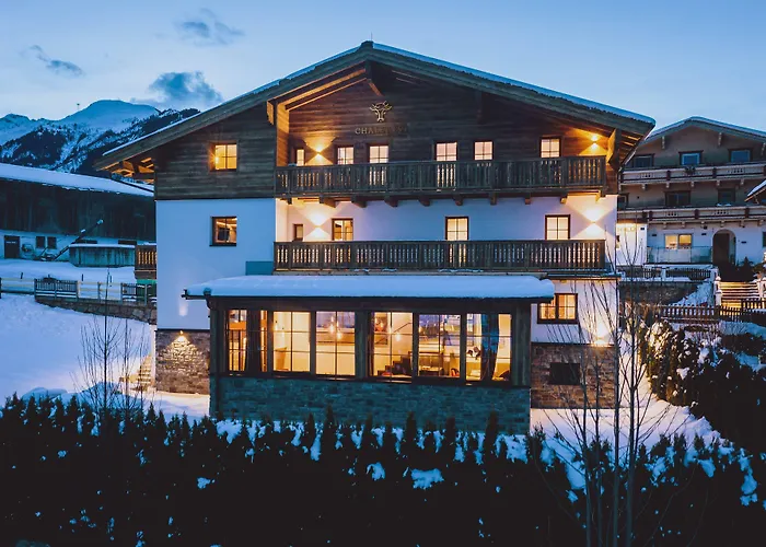 Serviced Luxury Chalet Evi, Ski-In Ski-Out