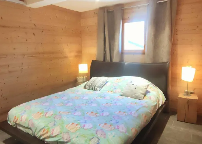 Chalet Haut de Gamme, 5 Chambres, Terrasse, Cheminée - FR-1-292-219