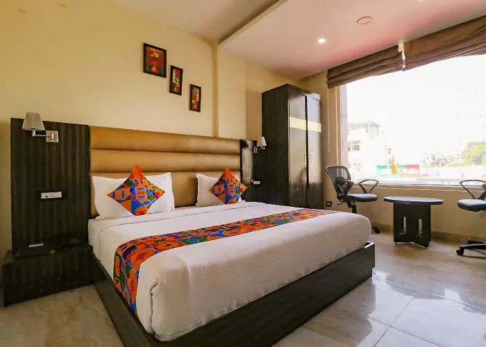 Fabhotel Narula
