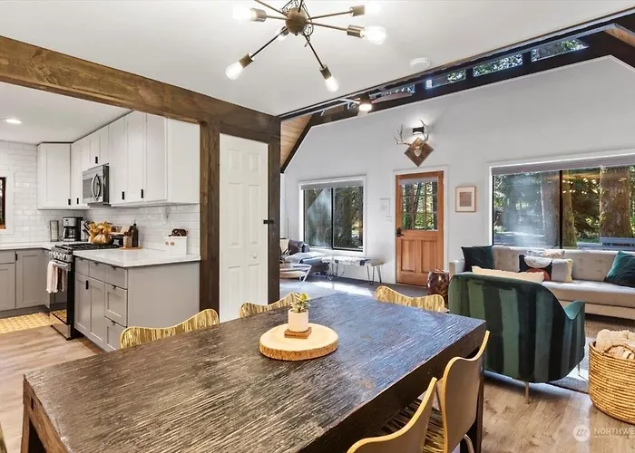 Luxury A-Frame With New Hot Tub, Cozy Fireplace & Backyard Firepit