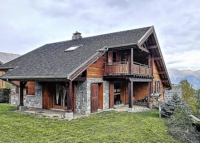 Chalet 4* chaleureux près des pistes avec parking et wifi pour 14 pers - FR-1-267-299