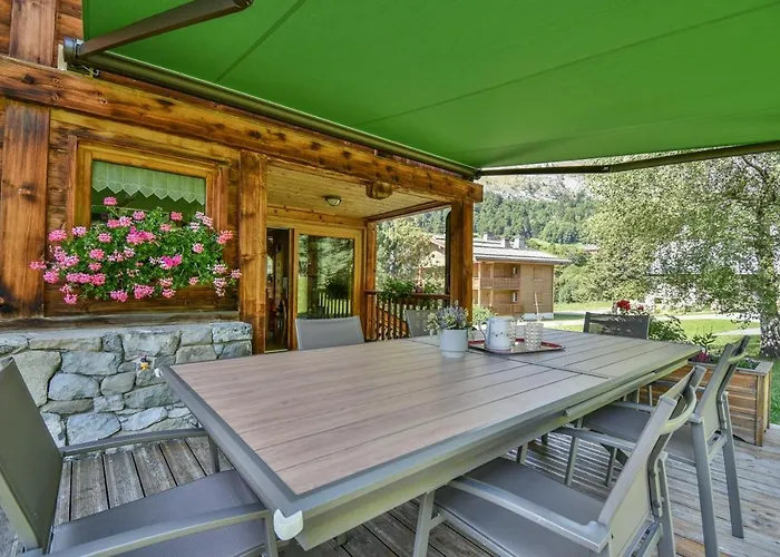 Chalet Mitoyen - Solar Est