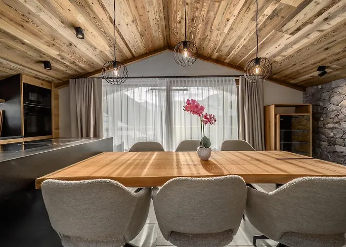 The Peak Soelden - Chalets Mit Outdoor-Pool