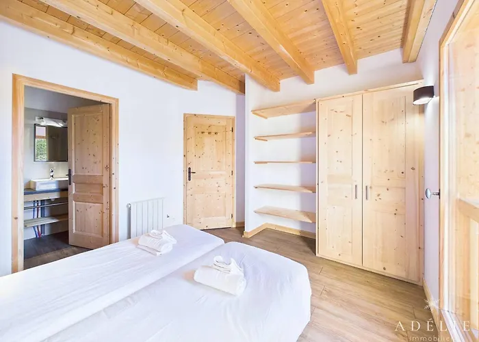 Chalet moderne avec jacuzzi, à 20m des pistes, pour 10 pers. - Les Eucherts - FR-1-398-636