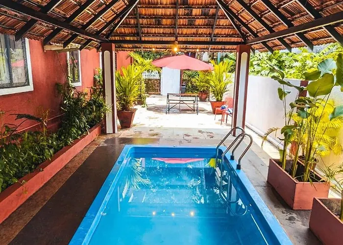 V3Stay- 4Bhk Heritage Villa With Private Pool In Calangute