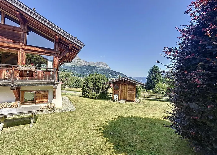 Chalet Individuel Avec Garage, Terrasse, Buanderie Et Cuisine Equipee