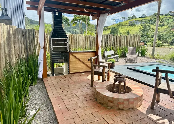 Chale De Luxo Privativo Com Piscina Aquecida, Churrasqueira, Banheira, Lareira E Vista Para O Lago