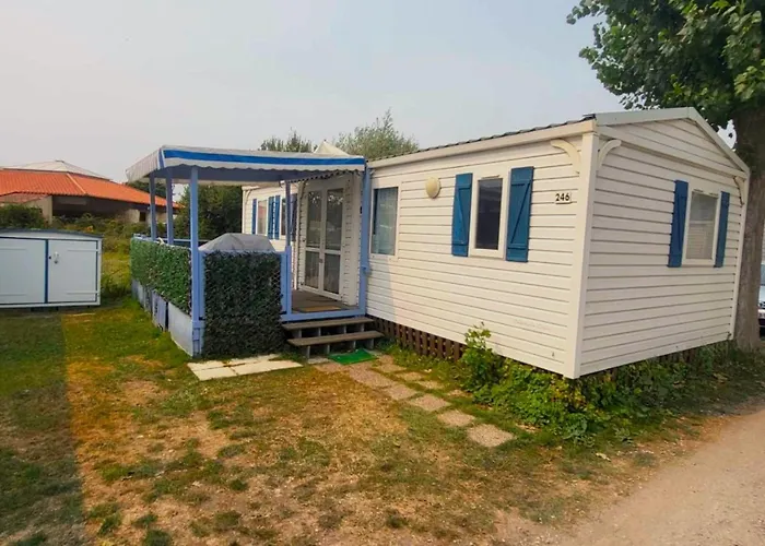 Le Costa Gloria - 400 mtres de la plage - Sud Nantes Camping de la Prairie