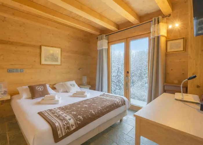 Luxury Chalet Pool & Jacuzzi Near Megeve