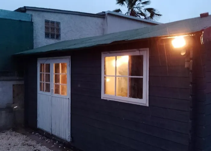 studio cosy indépendant dans un jardin privé