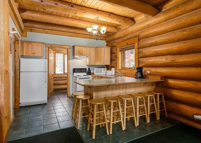 Beautiful Cottage In The Heart Of The Rockies