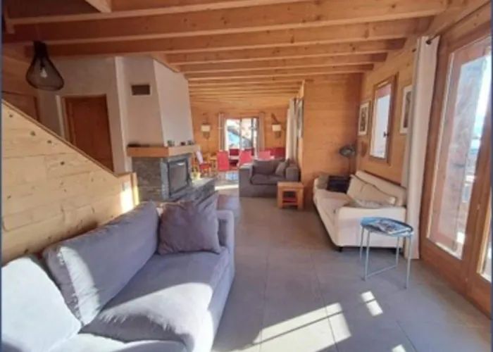 Charming Ski Lodge In Saint Francois Longchamp