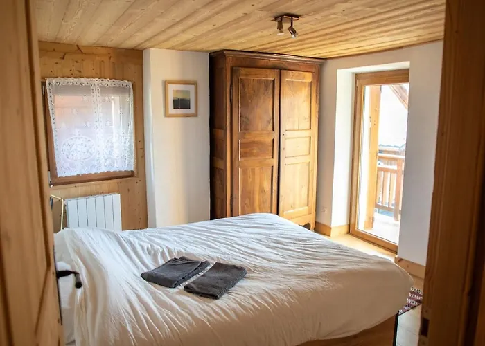 Chalet Bozel 6 People Close To Courchevel
