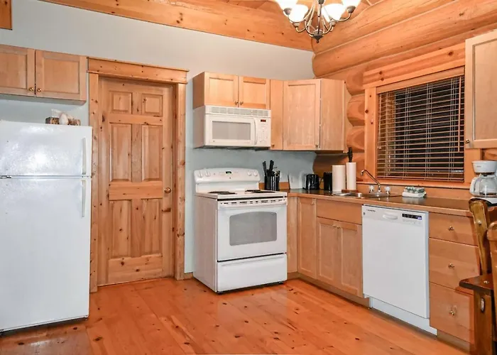 Authentic, Timber Log Cabin Perfect For Groups