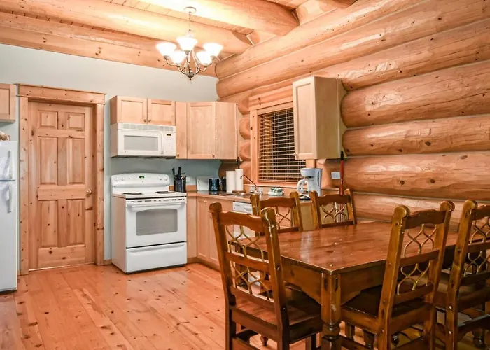 Authentic, Timber Log Cabin Perfect For Groups